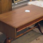 205 1141 COFFEE TABLE